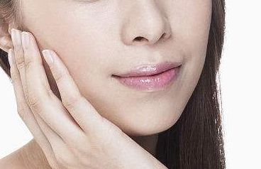 新疆陽光天使美容整形醫(yī)院整形費用如何？附價格表和醫(yī)生名單