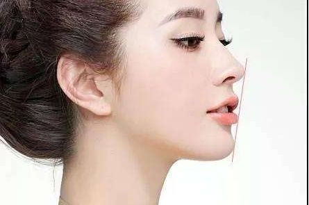 成都八大處面部吸脂手術(shù)的價格一般是多少？