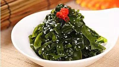 吃什么食物能快速瘦肚腩呢？