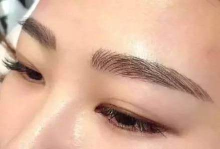 華美紫馨醫(yī)生團隊：創(chuàng)新技術(shù)解析，塑造專業(yè)形象