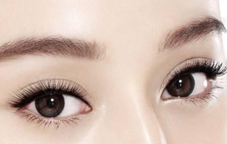 國外媒體為何將JessicaPar選為整形明星？是否她成為歐美時尚的標桿馬臉姐姐？