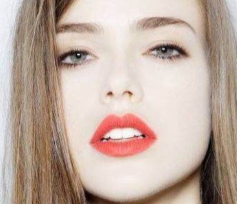 看看這位醫(yī)生案例，幫你輕松擁有美麗雙眼皮！
