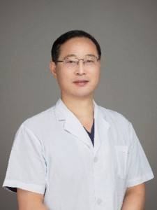 李雄偉 李雄偉