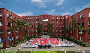 福建醫(yī)科大學附屬協(xié)和醫(yī)院整形激光美容中心做自體軟骨隆鼻效果怎么樣？有風險嗎？