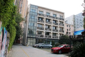 上海伊美爾港華整形激光祛眼袋有何優(yōu)勢(shì)？哪些人群不適合做？