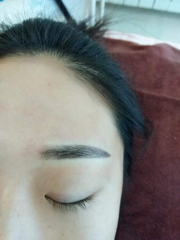長(zhǎng)沙愛(ài)思特醫(yī)療美容醫(yī)院做半永久紋眉怎么樣？附彭子娟醫(yī)生案例效果圖