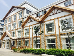 上海安達醫(yī)院醫(yī)療美容膨體隆下巴用什么材料？飲食怎么辦？