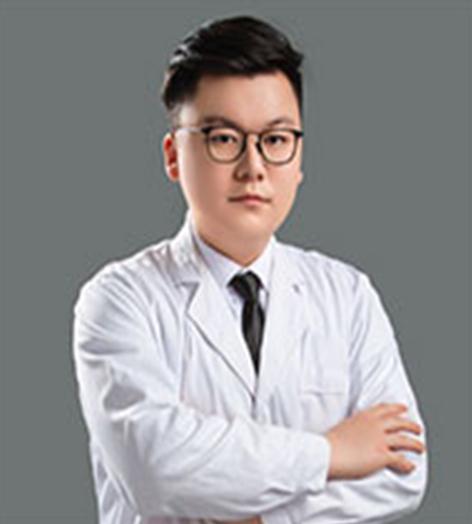 嚴紳